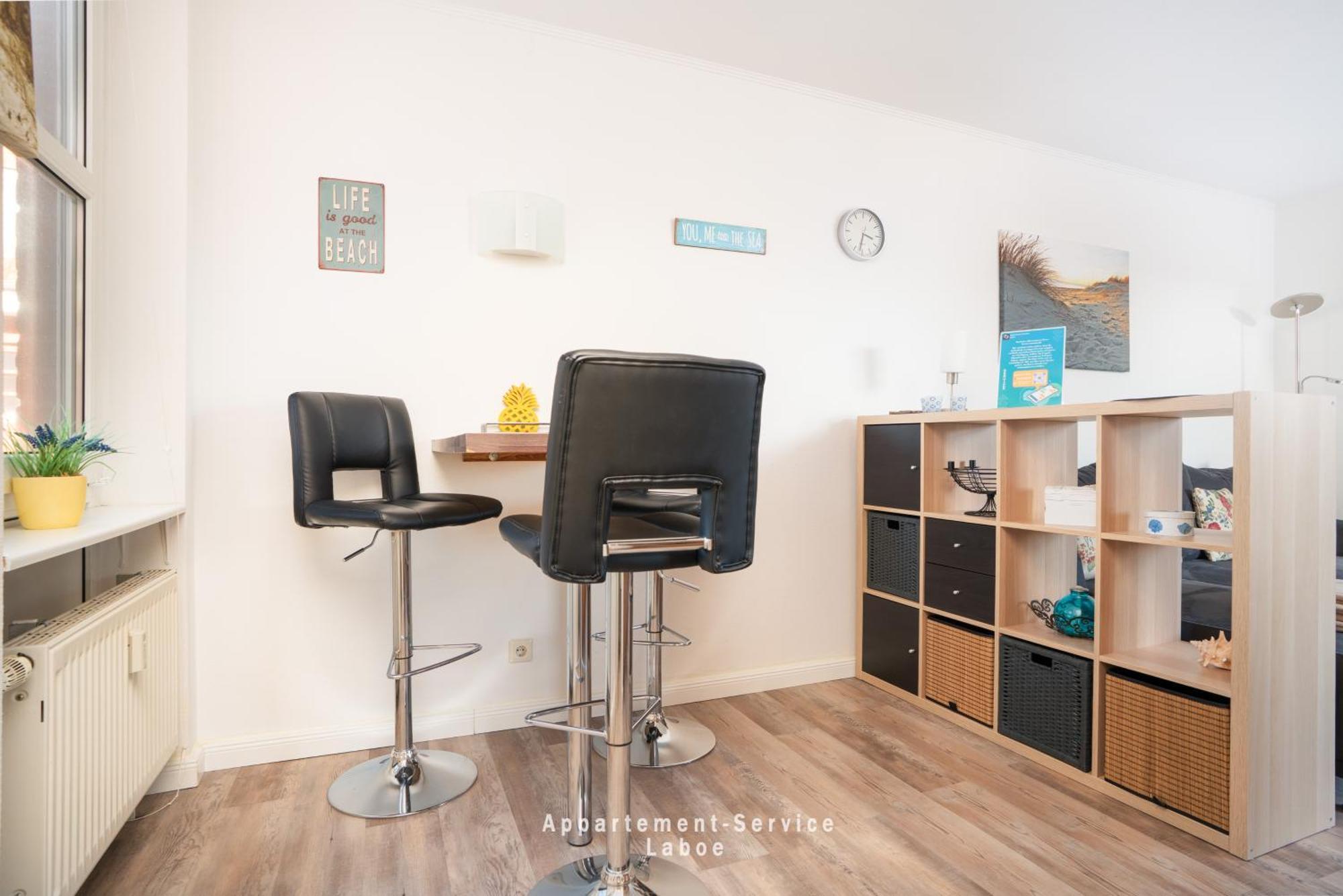 Ferienwohnung Hafenresidenz - Seitlicher Blick über Hafen und Kieler Förde Laboe Exterior foto